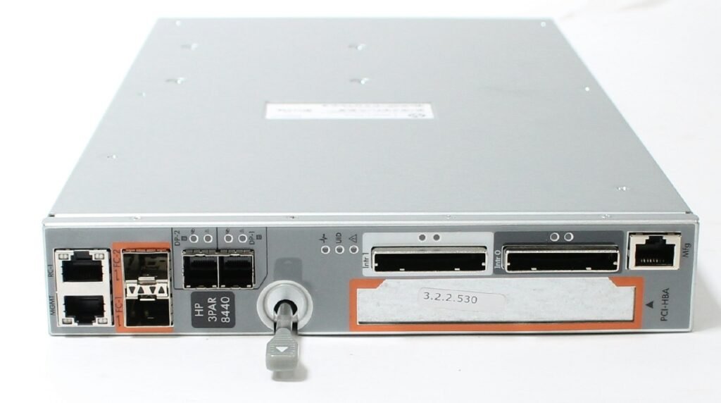 HPE 3PAR 8440  (P/N: H6Y97-63001)